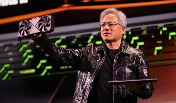 'Financial Times' elige al CEO de Nvidia, Jensen Huang, como "persona del año" en 2025