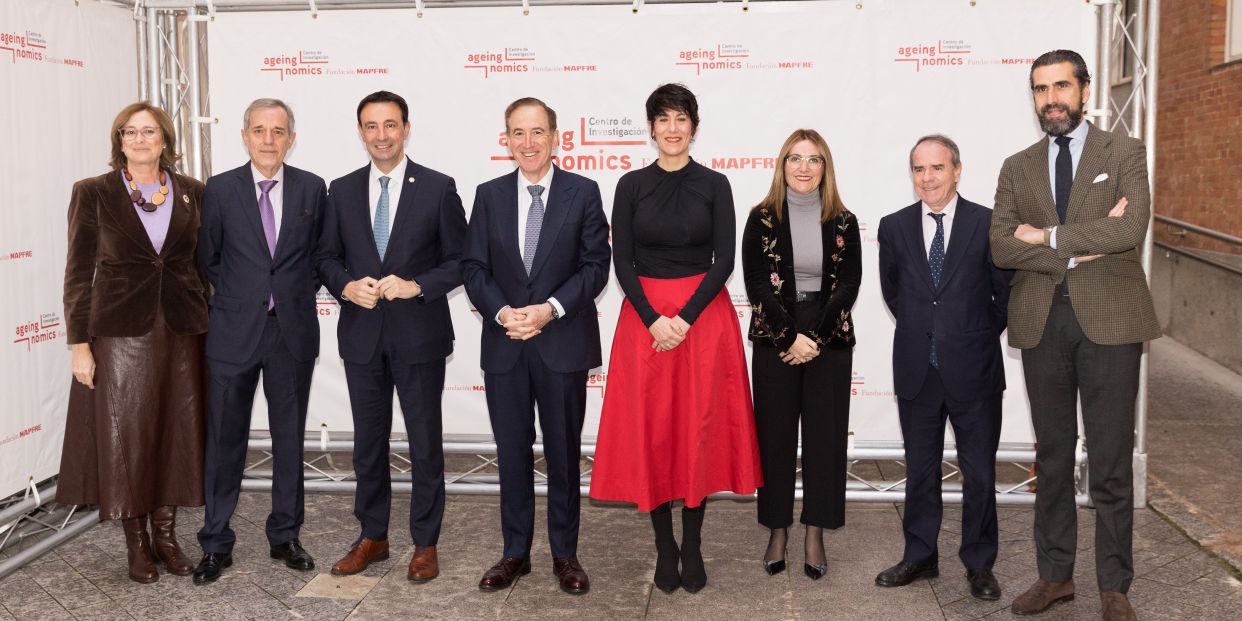 1765533544013 1765533544013