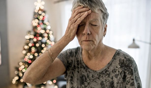 Cómo evitar los dolores de cabeza en Navidad: los consejos de una neuróloga