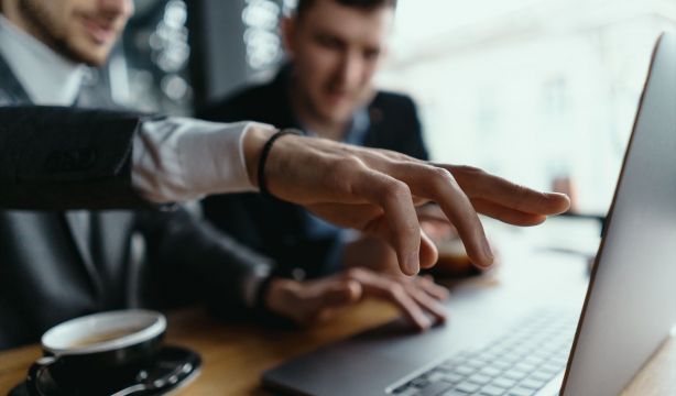 Facua alerta de la proliferación de microcréditos rápidos con condiciones abusivas. Fuente: Europa Press.