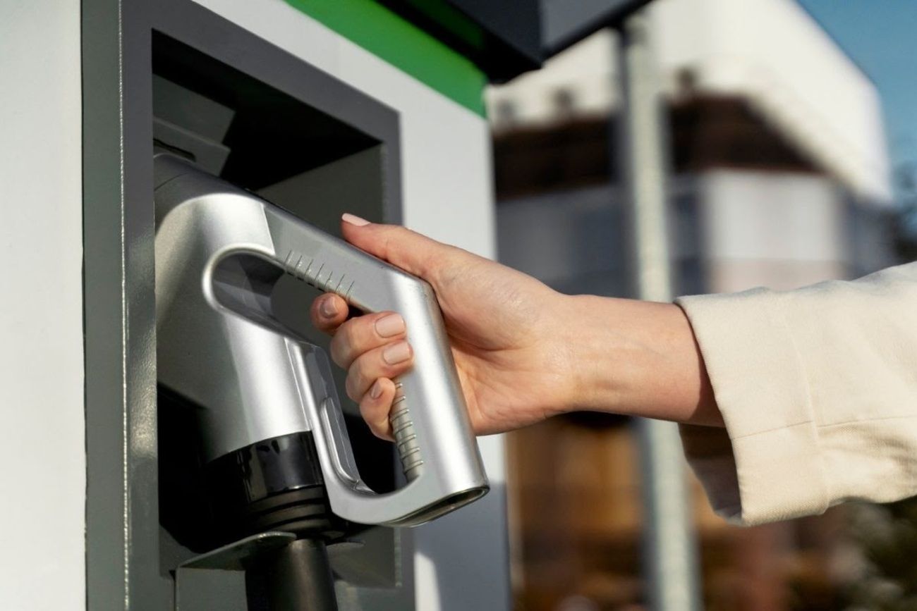 El Supremo avala instalar cargadores eléctricos en garajes sin permiso vecinal. Fuente: Europa Press.