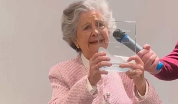 La 'Abuela de dragones' recibe el Premio Amigos de los Mayores 2025: "Los mayores importamos" (Fundación Amigos de los Mayores)