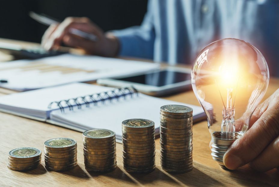 CaixaBank lanza una calculadora de eficiencia energética para el consumo eléctrico de los hogares