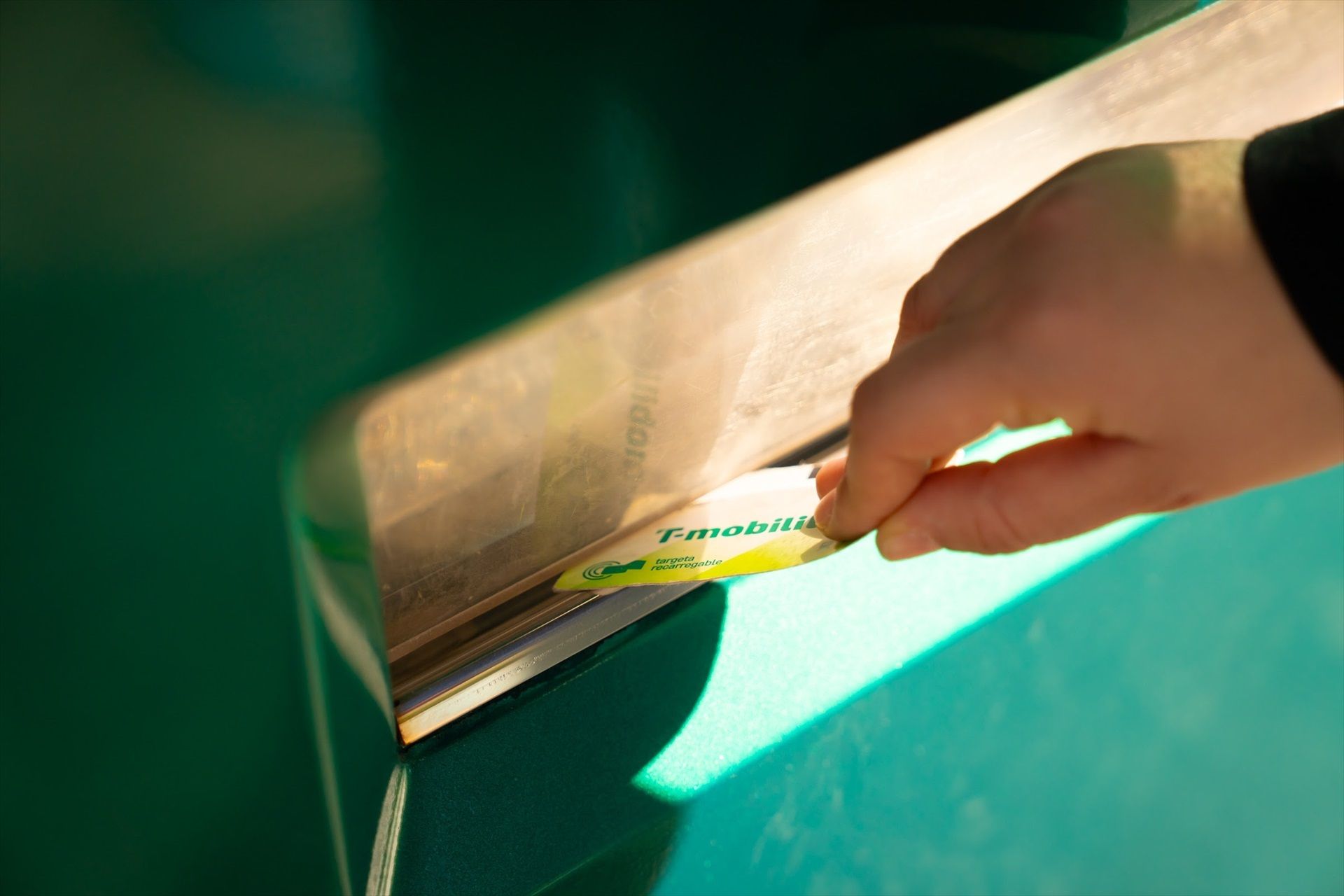 EuropaPress 6760573 targeta sistema contacto t mobilitat