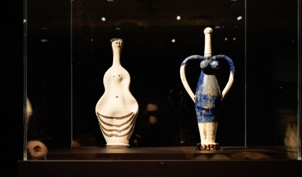El Museo de Almería reúne la obra cerámica de Picasso y Barceló en la muestra 'Reflejos'
