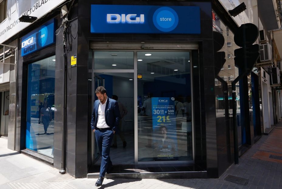 EuropaPress 6023189 head of marketing communications digi daniel campillo sale inauguracion