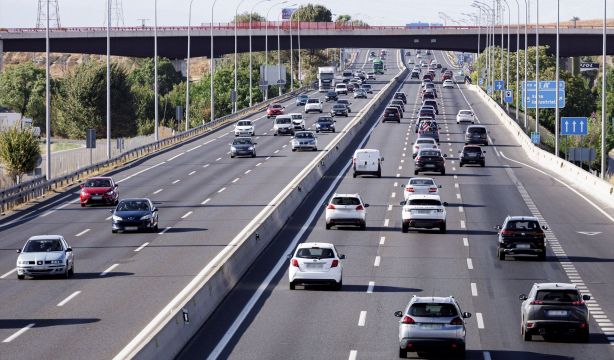 Diciembre, uno de los meses con más bajas de turismos en España según la DGT. Foto: Europa Press.