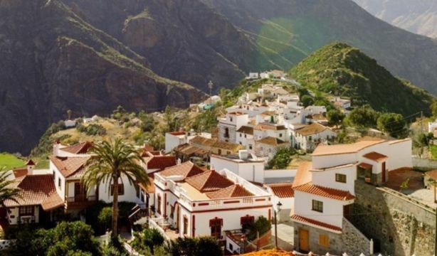 Este pueblo canario gana el concurso de Ferrero Rocher y brillará más que nunca esta Navidad