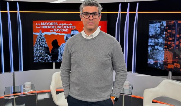 El gerente de la Unidad de Crimen Financiero de CaixaBank avisa: "Debemos desconfiar de los chollos"