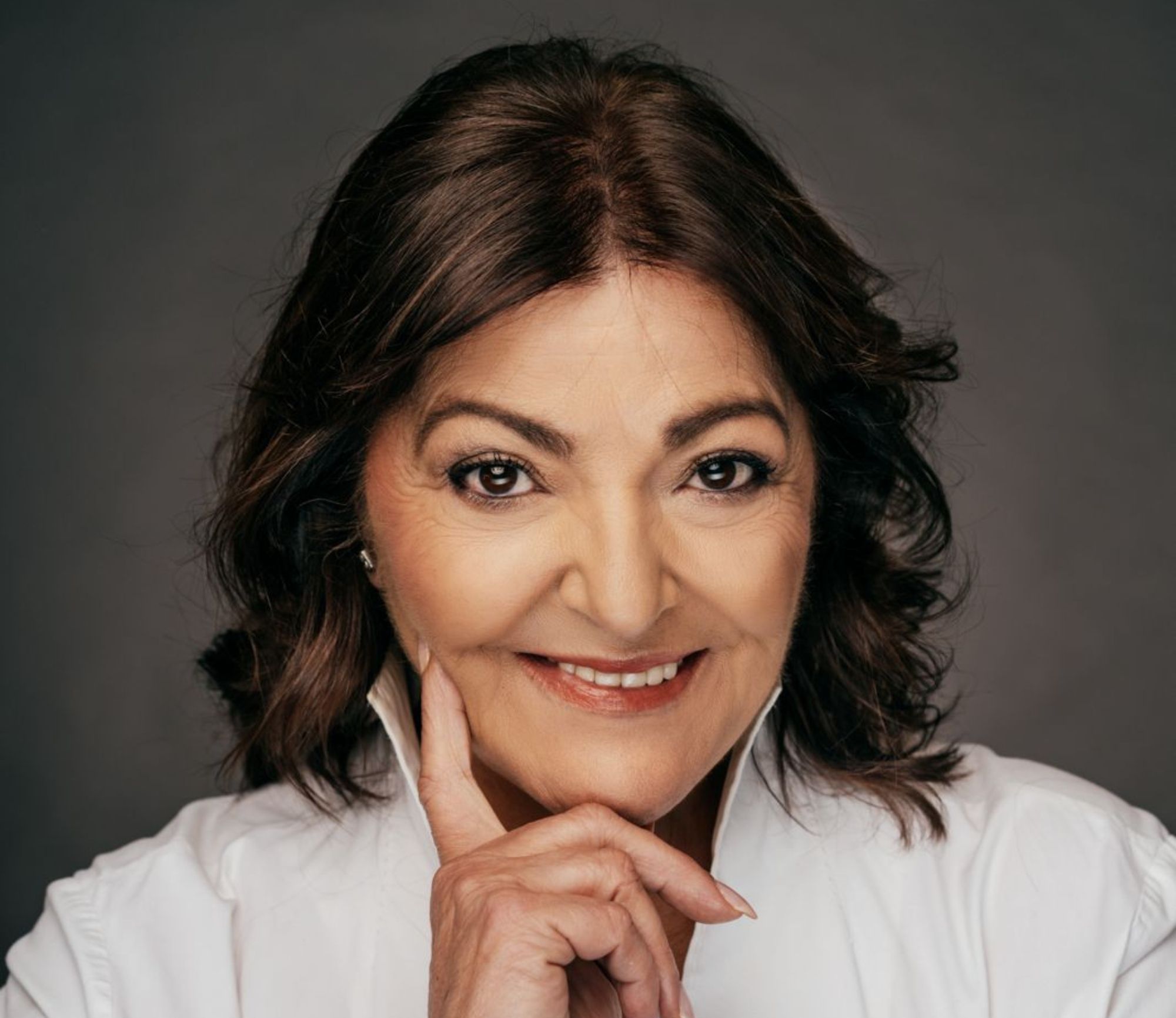 Charo Reina pone voz a la iniciativa 'Frente a Frente' para frenar el edadismo (ASISPA)