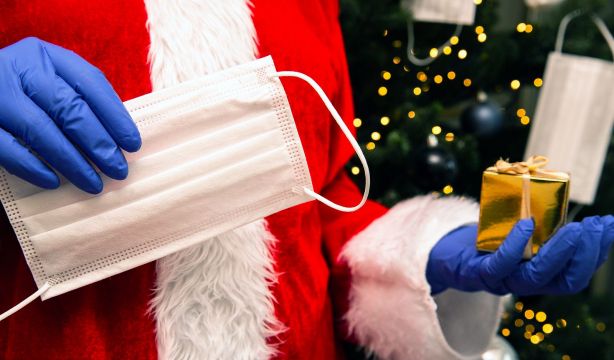 La supergripe, el invitado no deseado de las comidas de Navidad: síntomas y recomendaciones