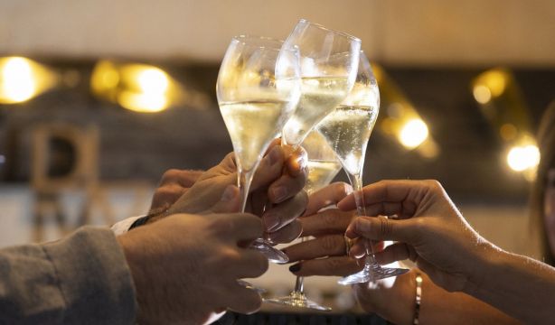 Tres cavas por menos de 5 euros para triunfar en Nochevieja. Fuente: Europa Press.
