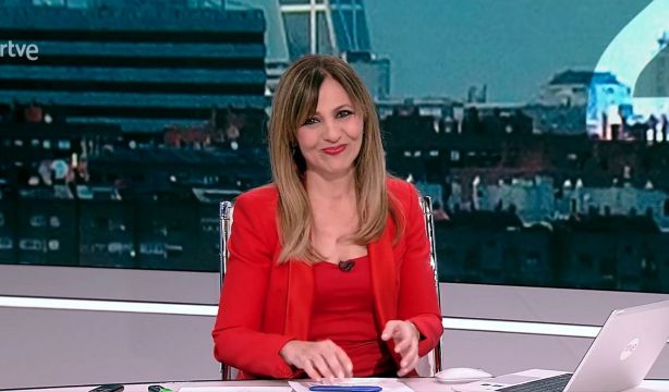 La emotiva despedida de TVE a Ángeles Bravo por su jubilación