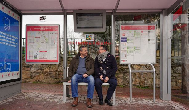 Marquesinas con calefacción llegan a tres municipios de la sierra madrileña. Fuente: Europa Press.