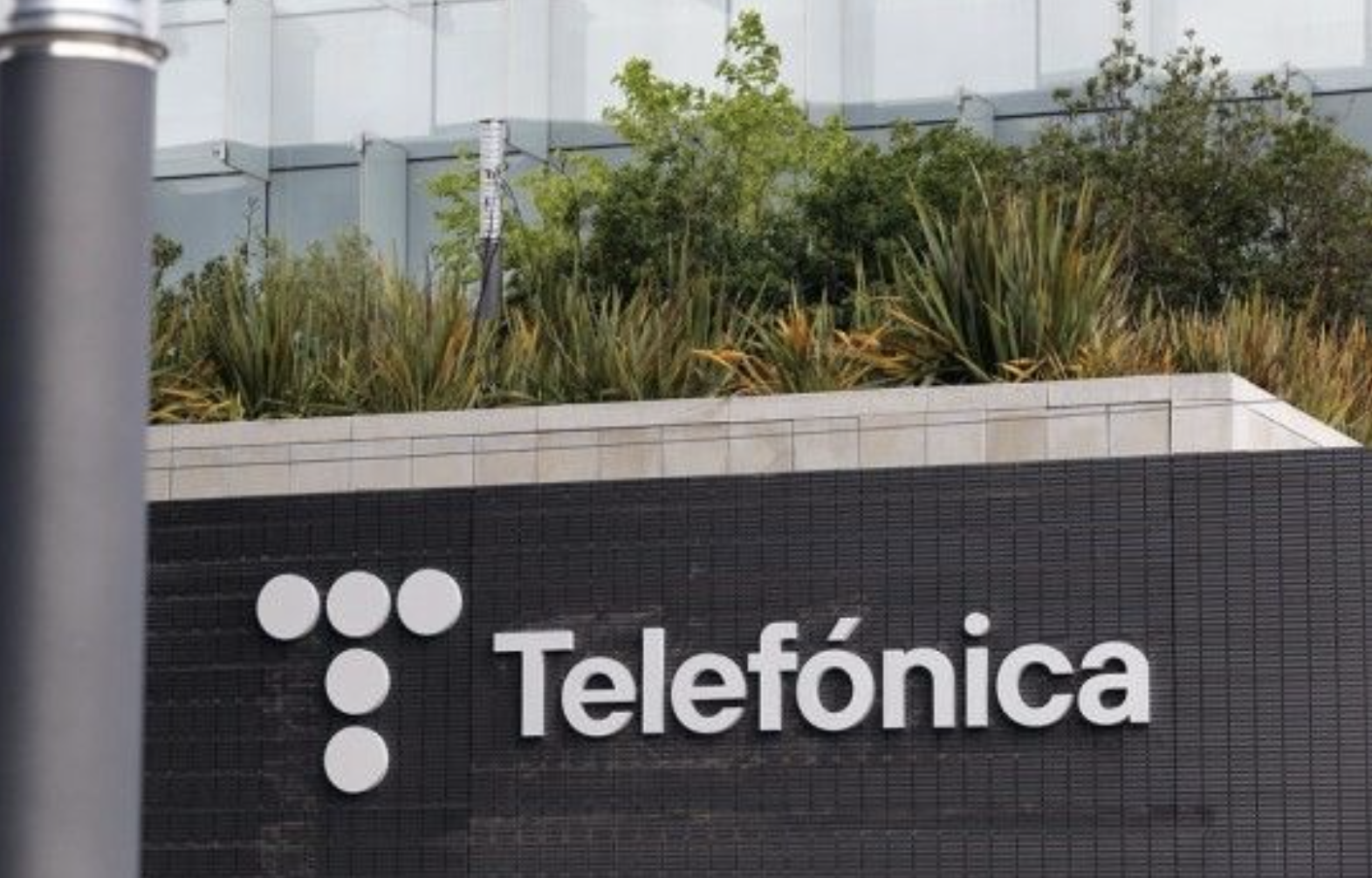 Telefónica progresa en 2025 hacia la era de las ‘redes hiperautomatizadas’