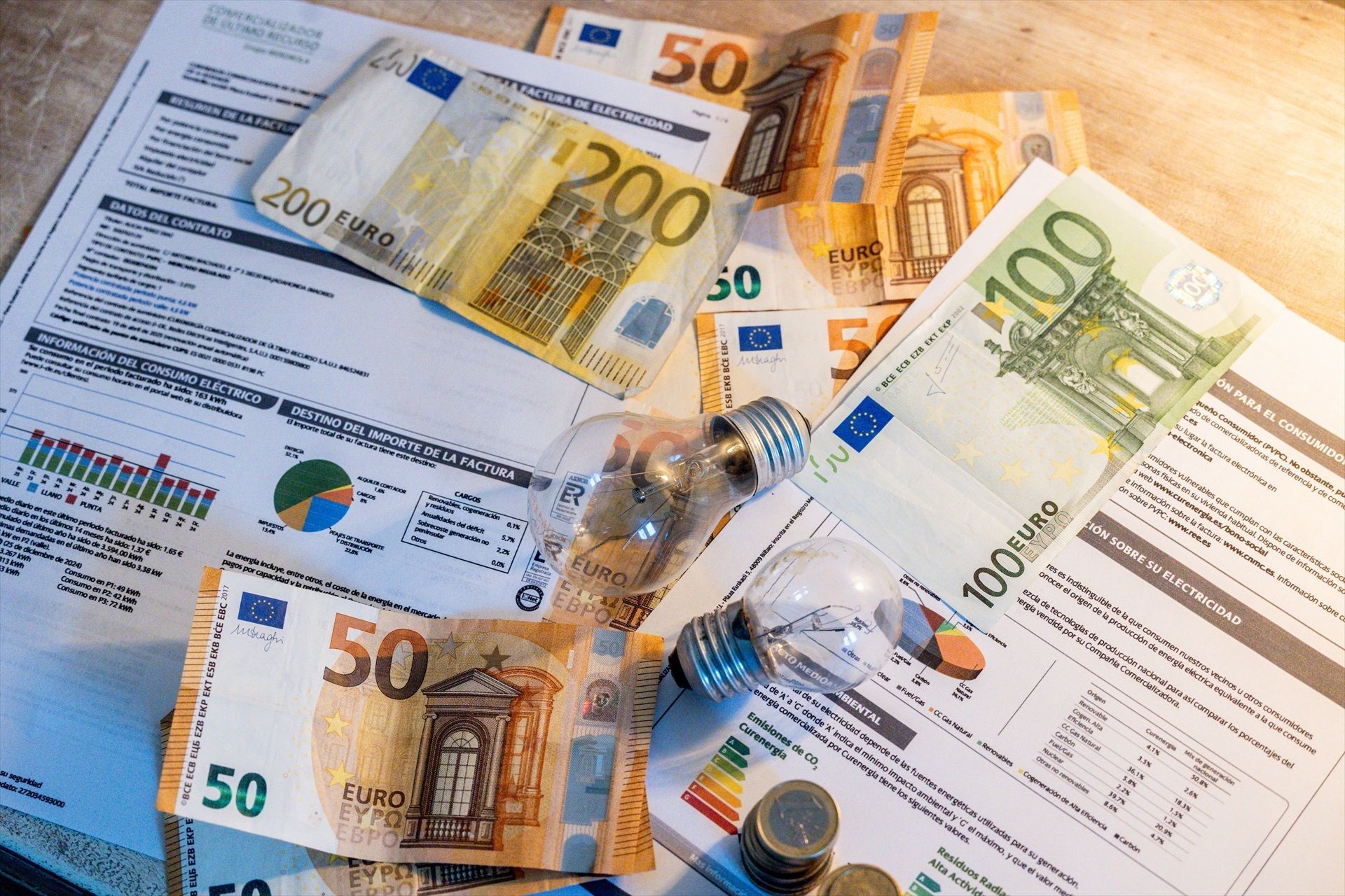 Estos son los principales cambios que el año nuevo trae en las principales facturas del hogar. Foto: europapress