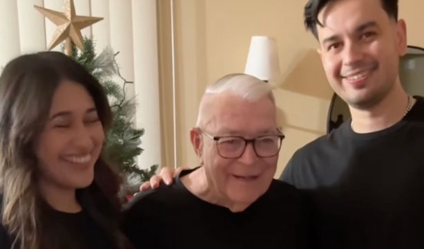 VÍDEO: Una pareja invita a su vecino de 86 años que vive solo a pasar la Navidad con ellos (Julissa & Delmar)