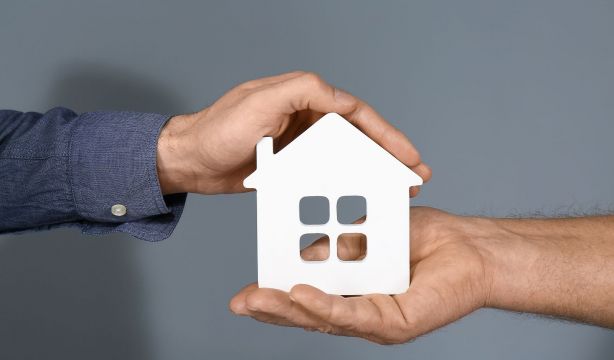 ¿Cómo se reparten los gastos de una vivienda en nuda propiedad?