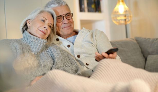 La televisión pierde minutos: los españoles ven menos pantalla en 2025. Fuente: BigStock.