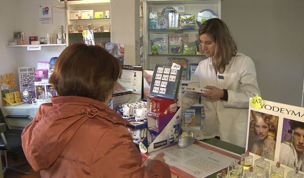Farmacias rurales de municipios de Madrid acercarán medicamentos a los hogares de personas mayores (Europa Press) Farmacias rurales de municipios de Madrid acercarán medicamentos a los hogares de personas mayores (Europa Press)