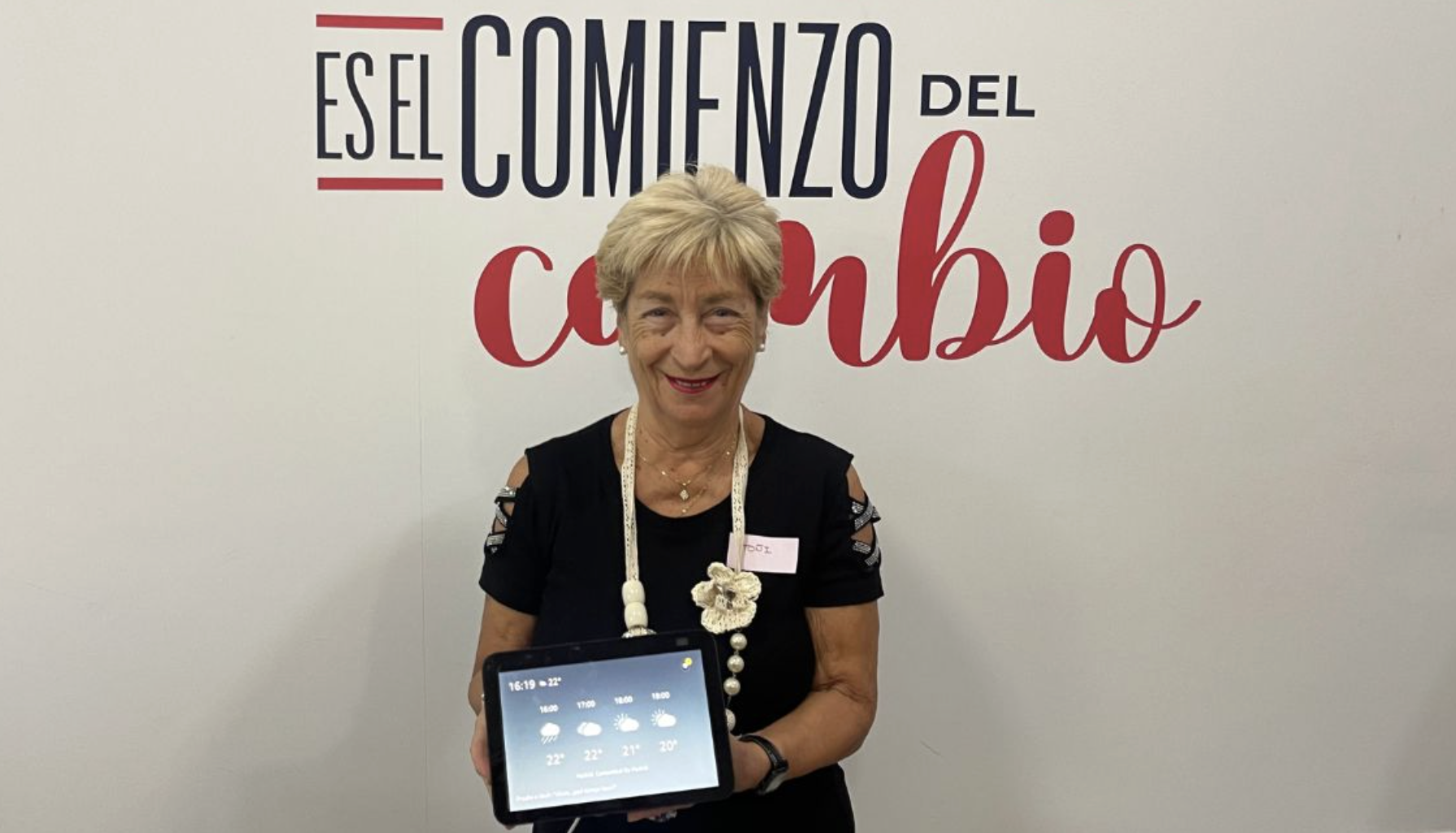 Altavoces con IA para mayores: el proyecto de Amancio Ortega llega a más hogares