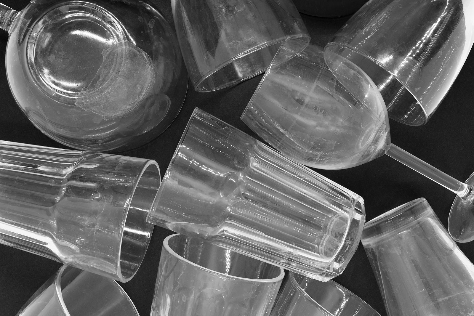 El ingrediente secreto para devolver el brillo a los vasos