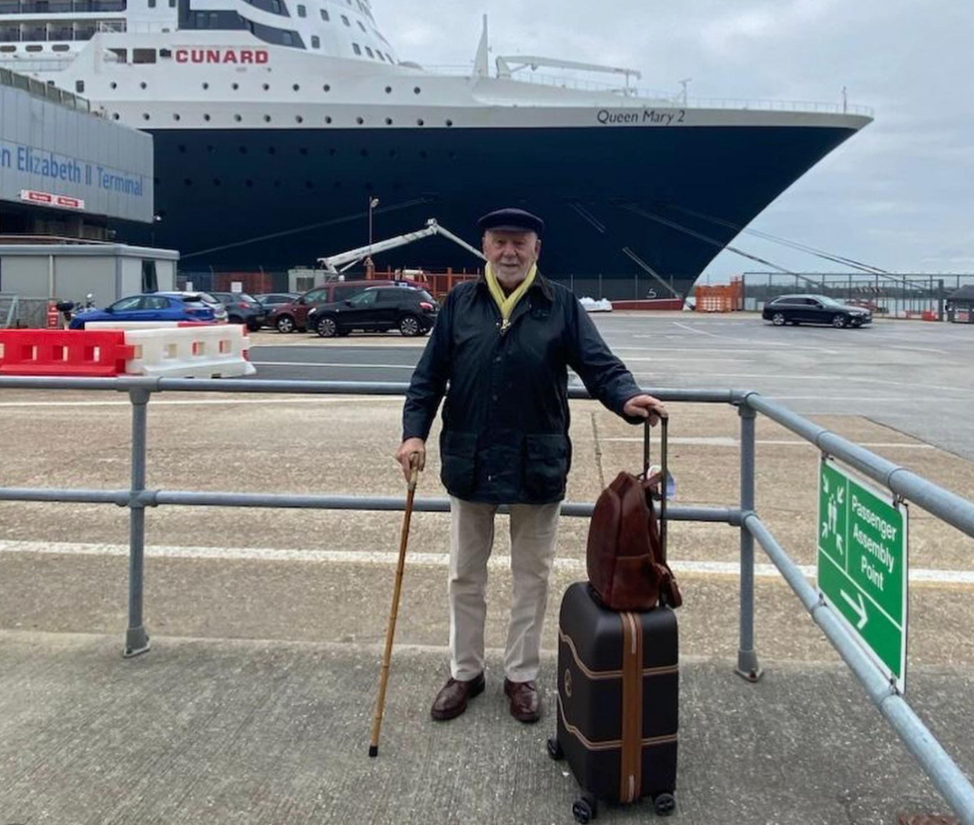 Paco Sayáns, el hombre que ha dado la vuelta al mundo a los 85 años (Paco Sayáns)