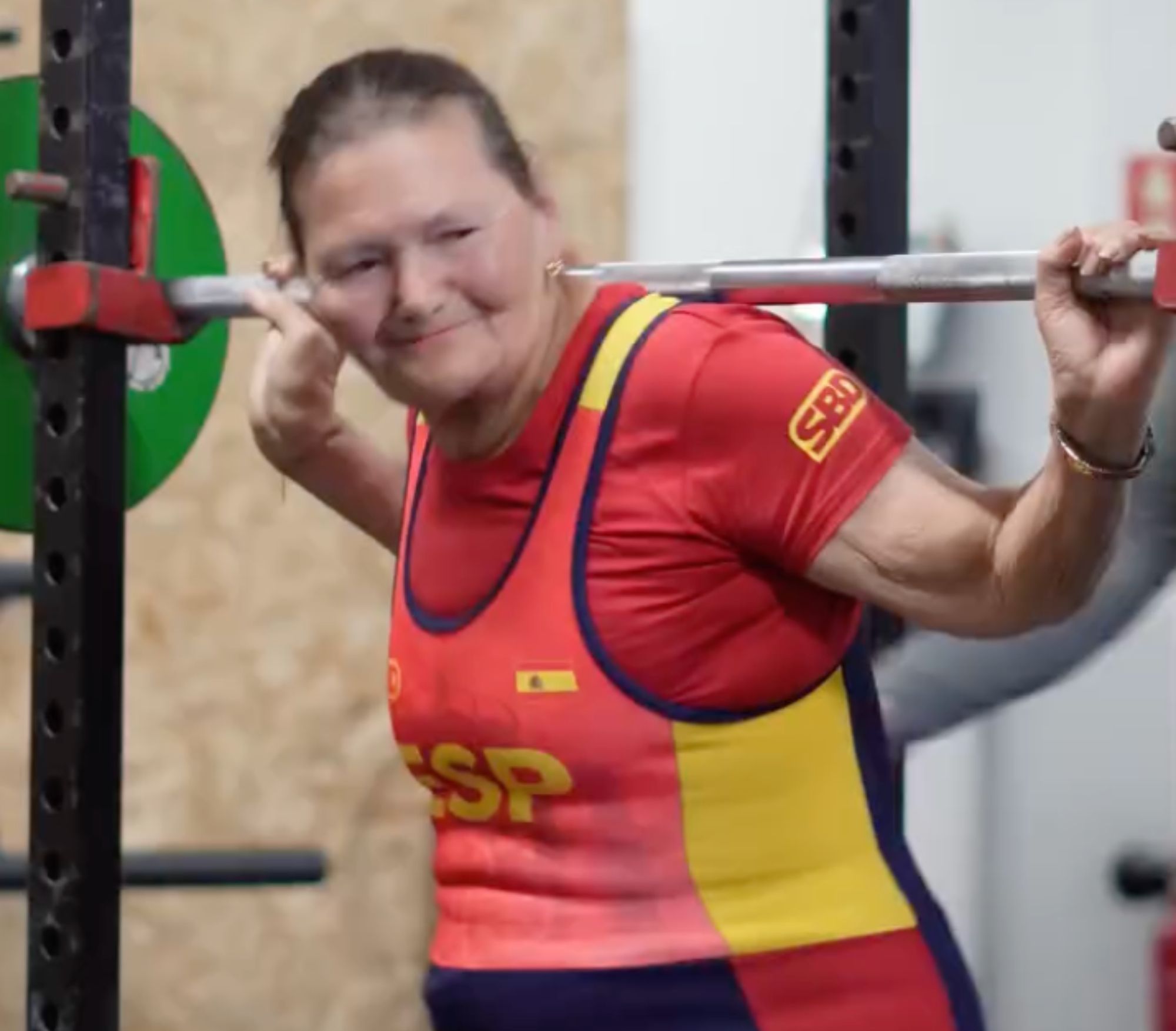 Miguelina, la mujer de 79 años que se prepara para el campeonato europeo de levantamiento de peso (Instagram: @miguelina_powerlifting)