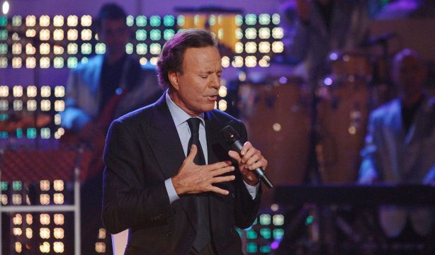 Julio Iglesias pide archivar la investigación ante "la falta de jurisdicción" de España