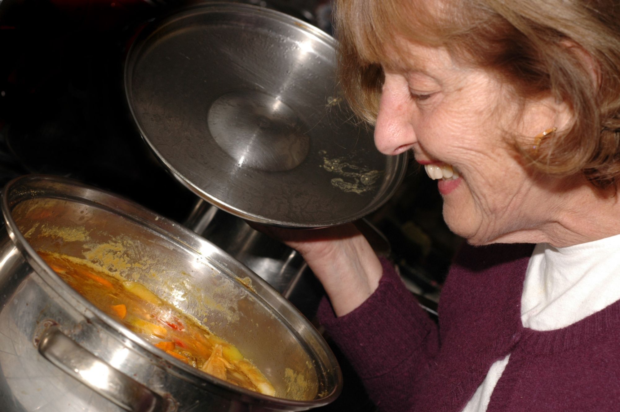 Los estereotipos de edad también influyen en cómo percibimos los alimentos, según un estudio (Bigstock)