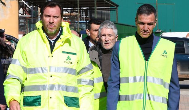 Óscar Puente niega vínculos entre el accidente de Adamuz y las inversiones en la red ferroviaria