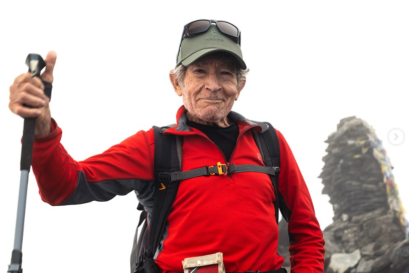 Carlos Soria cumple 87 años y la Librería Desnivel lo celebra con un encuentro abierto al público