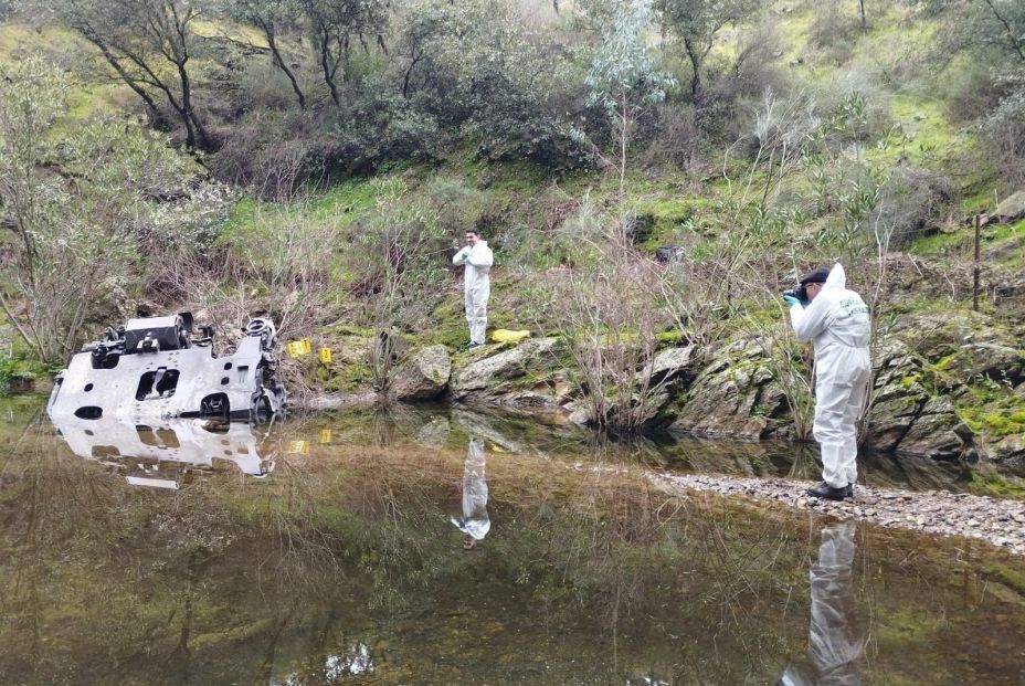 Investigan la pieza de uno de los trenes siniestrados en Adamuz hallada en un arroyo
