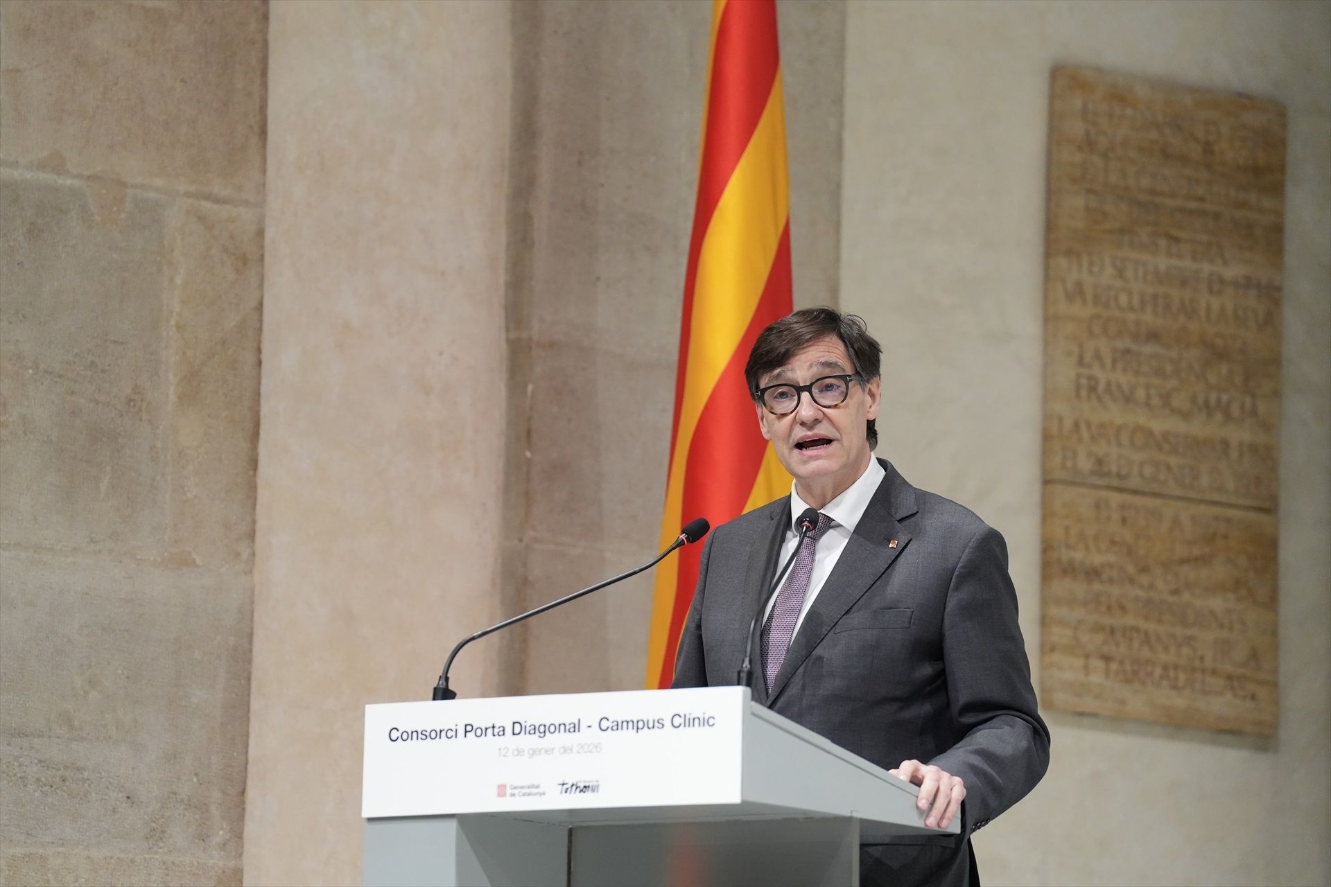 Salvador Illa evoluciona "favorablemente", sigue recuperando fuerzas y empieza a moverse. (EuropaPress)