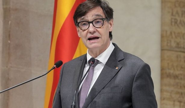 Salvador Illa evoluciona "favorablemente", sigue recuperando fuerzas y empieza a moverse. (EuropaPress)