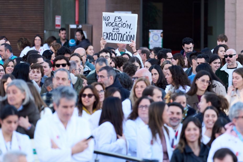 Estatuto Marco: los médicos convocan una semana de huelga al mes desde febrero