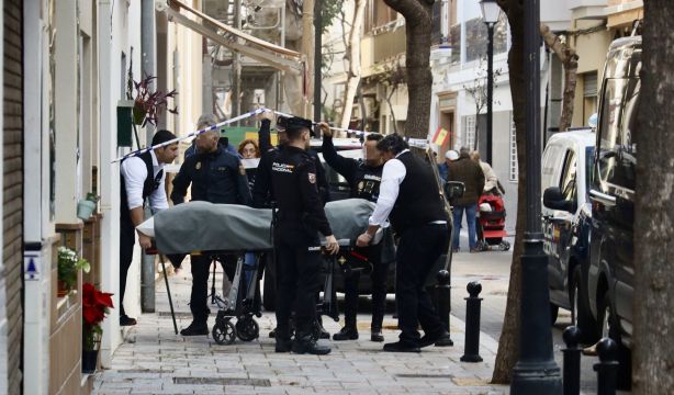 Mata a su padre, deja grave a su madre y se suicida arrojándose desde una azotea en Fuengirola (Málaga)