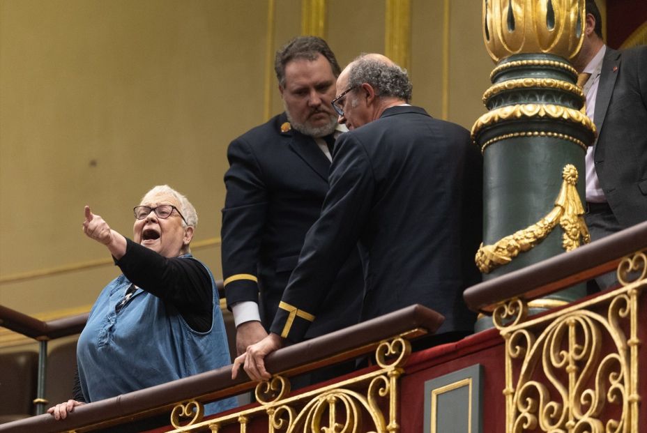 Blindar las pensiones es posible: las fórmulas de los juristas para reformar la Constitución