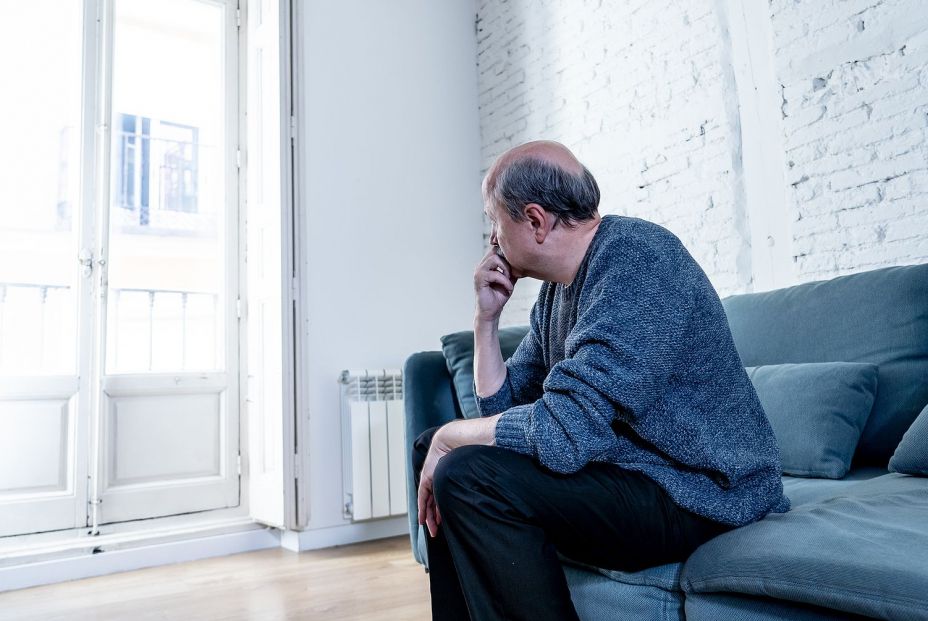 Una sola inyección contra el alzhéimer: crean una terapia que elimina placas cerebrales en ratones