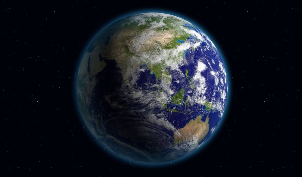 Un 5% de los españoles cree que la Tierra es plana y un 15% niega el cambio climático. Foto: Bigstock.