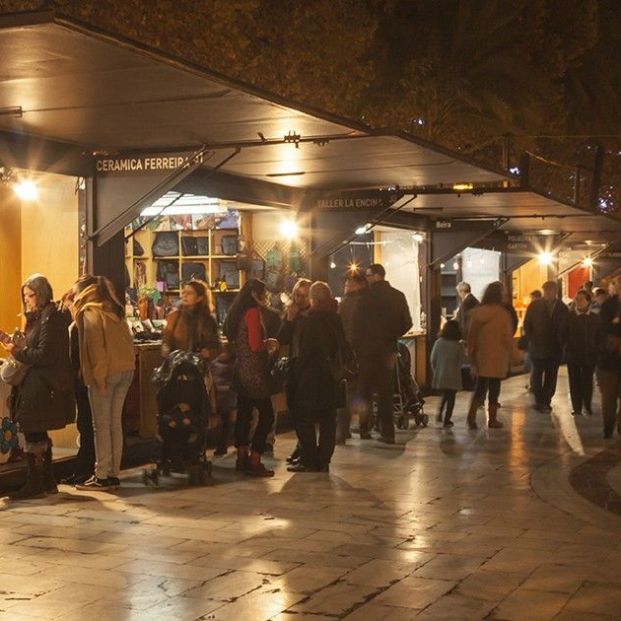 Mercado Navideño de Artesanía en la Plaza Nueva