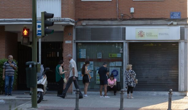El paro de mayores de 50 años se estanca y atrapa a 755.500 sénior cerca de la jubilación