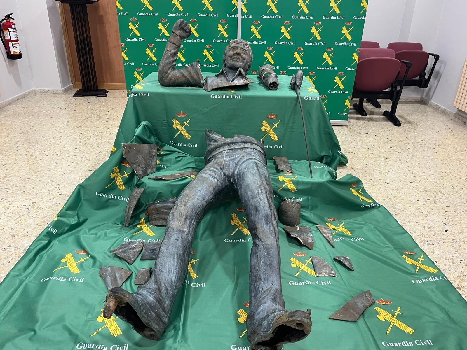 Encuentran troceada y preparada para su venta la estatua de Severiano Ballesteros