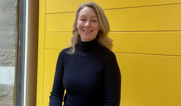 La escritora Anna Hope explora la herencia, el duelo y los secretos familiares en la novela 'Albión'