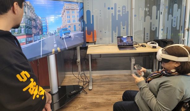 Un proyecto de realidad virtual busca ralentizar el deterioro cognitivo en personas mayores. Fuente: Europa Press.