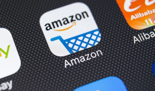 La consulta de Manuela (84 años): "No he comprado nunca en Amazon, ¿es seguro?"