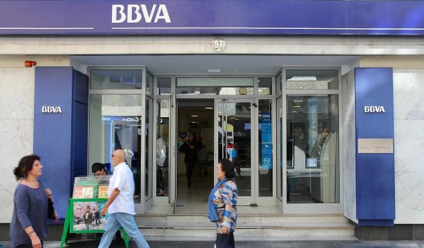 Pago de las pensiones en mayo 2026: ¿qué día se cobra la pensión en BBVA? bigstock