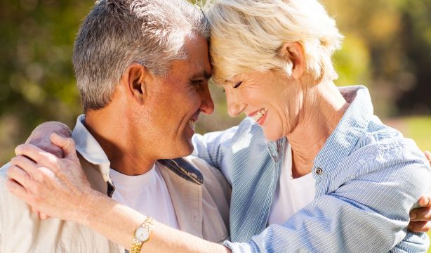 Ni el amor ni el deseo se jubilan. (Bigstock)