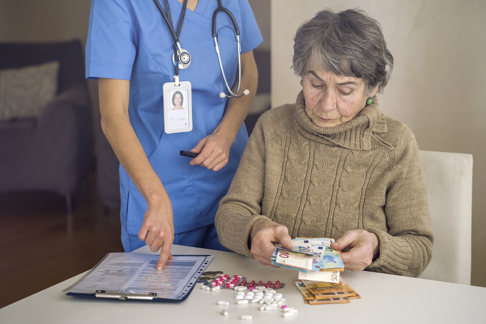 Los mayores denuncian el edadismo de los seguros de salud: "Nos quieren echar" Foto: bigstock 