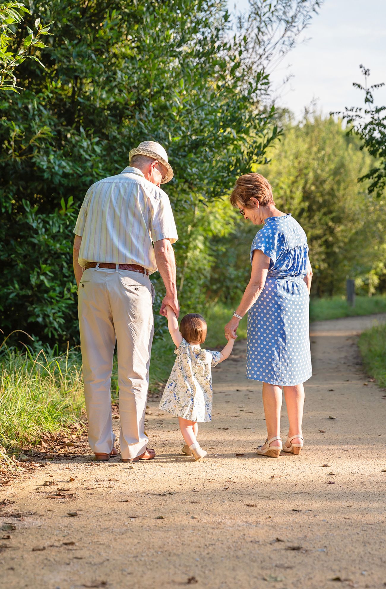 Sentencia pionera: los abuelos que crían a sus nietos huérfanos tienen derecho a indemnización